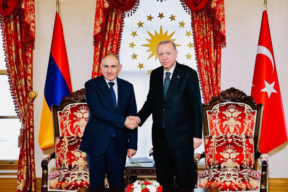 Մեկնարկել է Փաշինյան- Էրդողան հանդիպումը