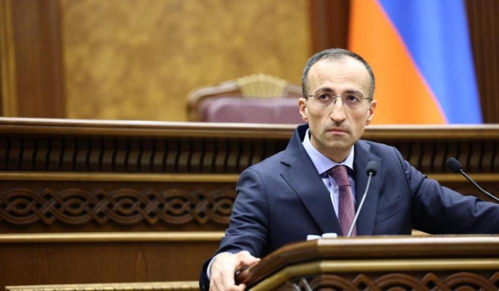 Էն ռազմական հեղաշրջում տենչող Աջապահյանն էլ մտա՞վ մկան ծակը. Արսեն Թորոսյան