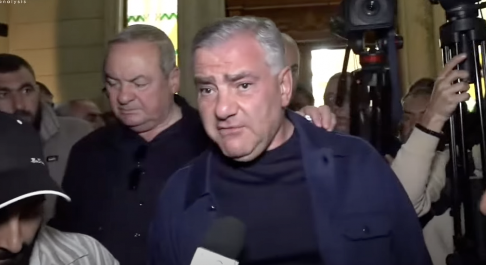 Ինչքան էլ սևացնեն… թքած ունեմ իրենց վրա էլ, իրենց էլեկտրացանցի վրա էլ. մեր եկեղեցու, ժողովրդի կողքին եմ. Սամվել Կարապետյան