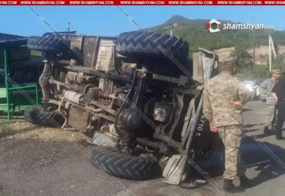 Ավտովթար՝ Լոռու մարզում․ ՀՀ ՊՆ «Ուրալ»-ը դուրս է եկել երթևեկելի գոտուց և կողաշրջվել․ վիրավոր կա