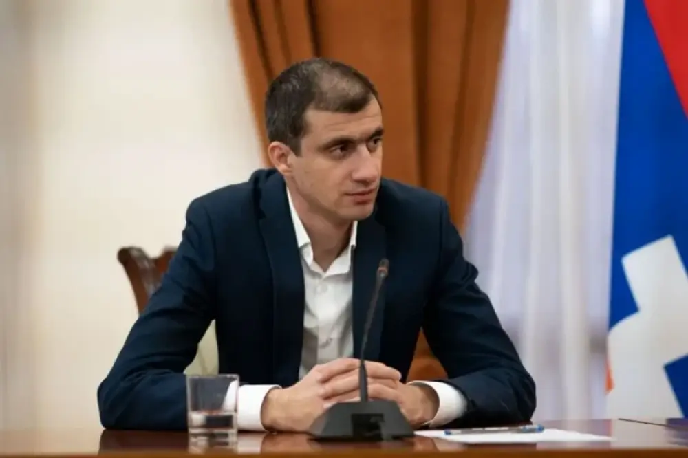 Երկրի ղեկավարը չունի որևէ գործառույթ խառնվելու եկեղեցու ներքին գործերին՝ ի տարբերություն եկեղեցու