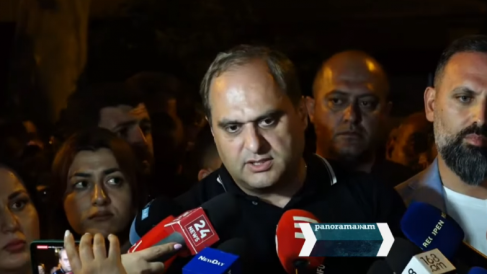 Միքայել սրբազանը քննիչներին ասաց, թե առաջինը Փաշինյանին է ուզում տեղեկացնել իր ձերբակալության մասին. Արա Զոհրաբյան