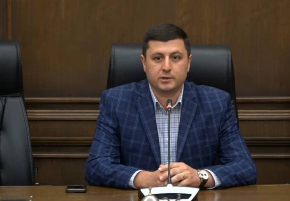 Կալանավորելով Սամվել Կարապետյանին՝ իշխանությունը փորձել է հնարավորինս շուտ կանխել եկեղեցու շուրջ ստեղծված իրավիճակը ու հնարավոր հասարակական մոբիլիզացիան. Տիգրան Աբրահամյան