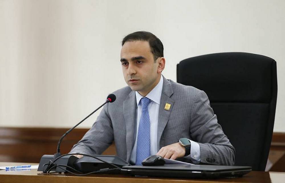 Հիմնահատակ քանդել այդ շենքները, տրակտորով մի քանի անգամ վրայով անցնել. Ավինյան
