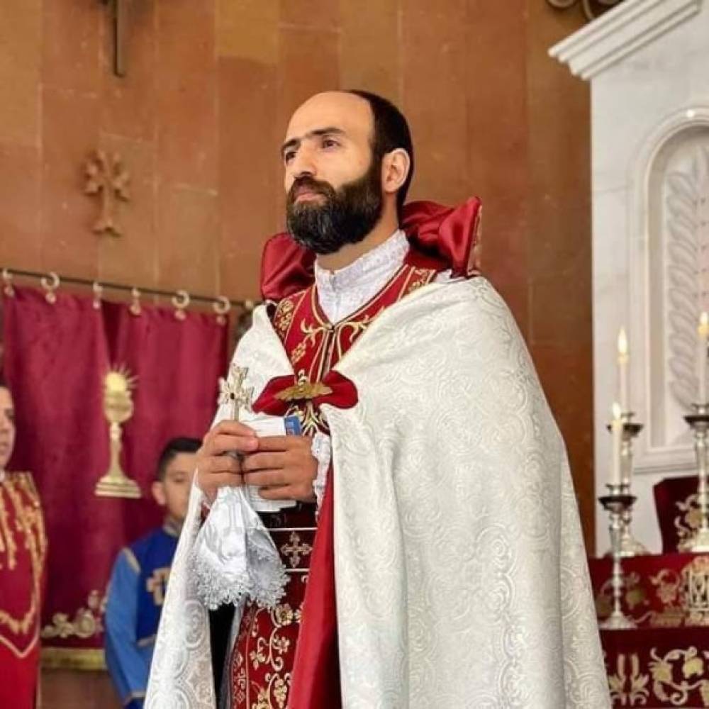 «Չունեմ Նիկոլ Փաշինյան անունով եղբայր, որին միայն կարող եմ ասել՝ ետիս անցիր, չար սատանա»․ Տեր Հակոբ քահանա Իսահակյան