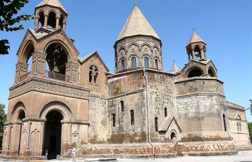 Խստորեն դատապարտում ենք Սամվել Կարապետյանի՝ ակնհայտ քաղաքական շարժառիթներով պայմանավորված հետապնդումը. Մայր Աթոռ