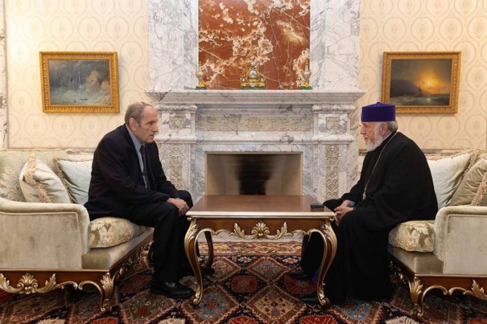 ՀՀ առաջին նախագահ Լևոն Տեր-Պետրոսյանը խստիվ դատապարտել է Հայոց 1700-ամյա Եկեղեցու նկատմամբ իշխանությունների հակասահմանադրական ոտնձգությունը