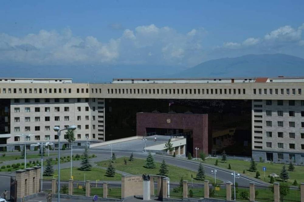 «Մեկ զինծառայող ստացել է թեթև վնասվածք»․ ՊՆ-ն՝ Լոռիում «Ուրալի» վթարի մասին