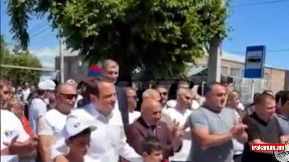 Դհոլ-զուռնա, երգ ու պար․ ինչպես դիմավորեցին Նարեկ Կարապետյանին Նորակերտում