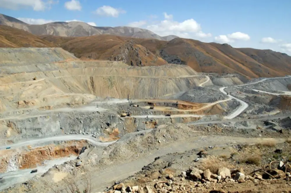 Ադրբեջանը հայտարարել է իր վերահսկողության տակ գտնվող Սոթքի հանքավայրի հատվածում մեկ միլիոն ունցիա պաշարների մասին