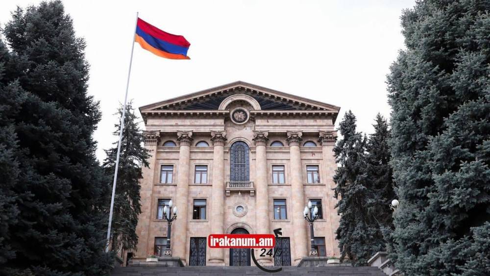 Հիմա.ԱԺ 8-րդ գումարման վերջին նիստերն են ընթանում, Փաշինյանն է եկել. թեժ ելույթներ