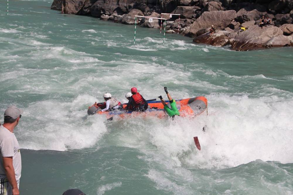 Գ. Ծառուկյանի նվիրած մարզագույքով Ռաֆթինգի ֆեդերացիան կսկսի մրցաշրջան 2019-ը