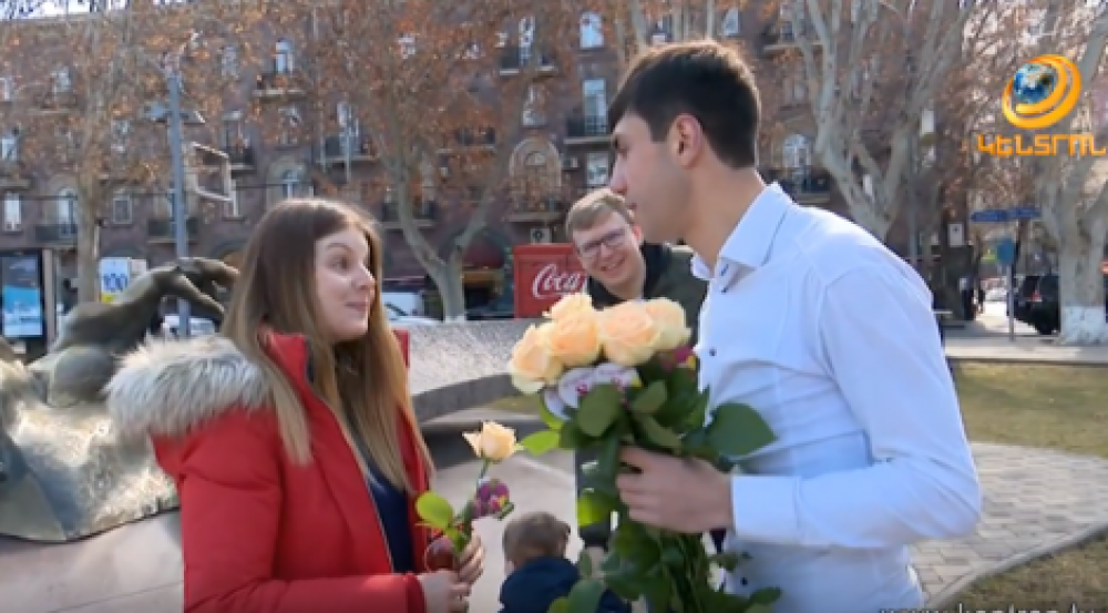 «Գագիկ Ծառուկյան» հիմնադրամը հազարավոր ծաղիկներ է նվիրել Հանրապետության կանանց և աղջիկներին (տեսանյութ)