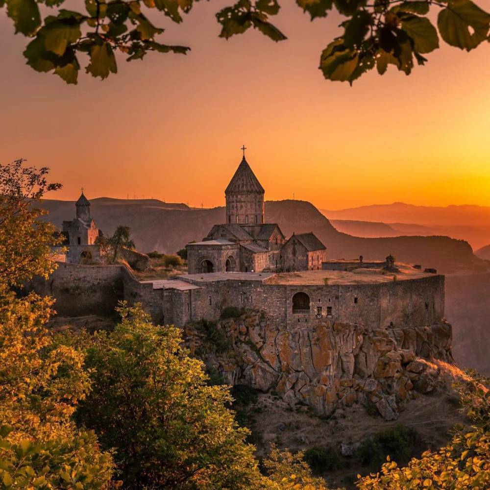 Սյունյաց թագուհու՝ Տաթևի առեղծվածները