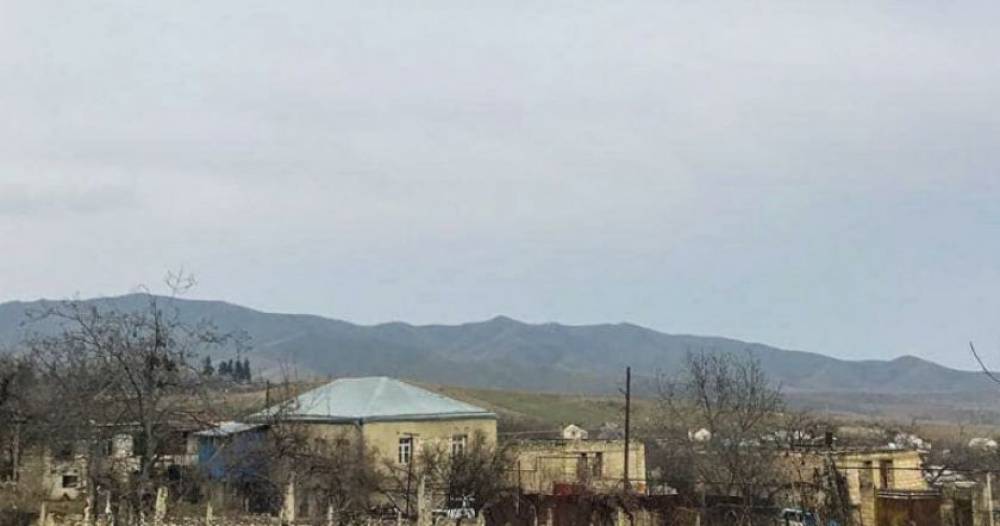 Փառուխ գյուղում մեկի դիմաց 100 ադրբեջանցի է կանգնած, Քարագլխի մոտ 30%-ն է մերը, գյուղ տանող բոլոր մուտքերը փակ են․ նախկին գյուղապետ