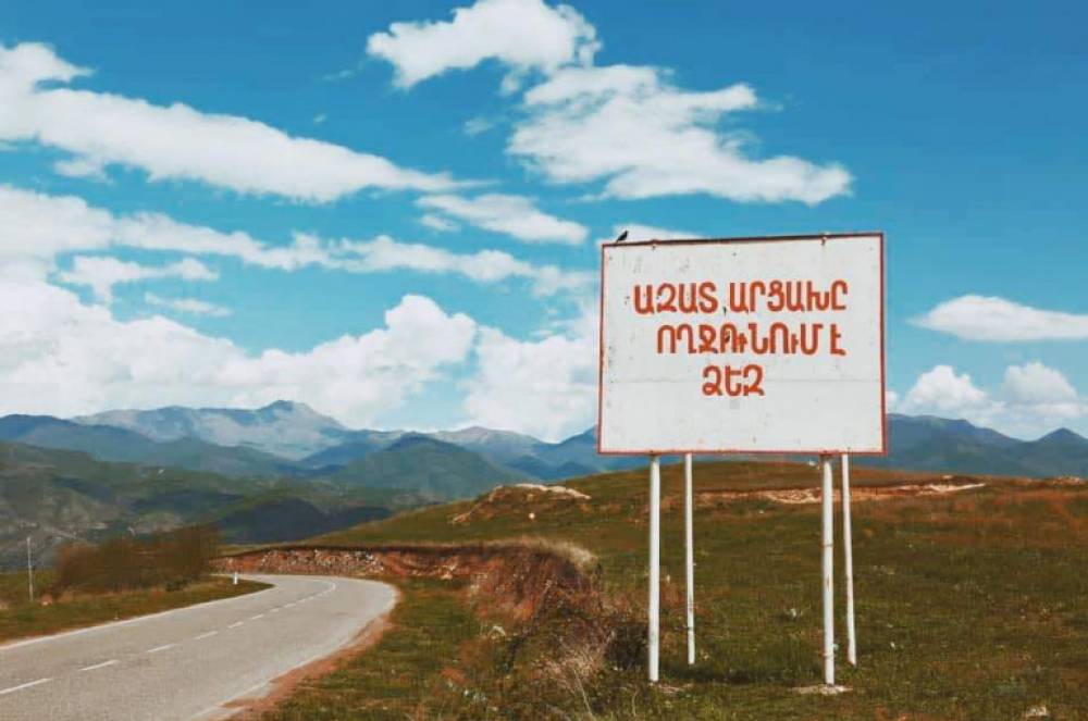 Պետք է միջազգային ուշադրության ներքո պահել այն, ինչ տեղի է ունենում Արցախում և թույլ չտալ մեկուսացում արտաքին աշխարհից․ Արման Թաթոյանի կոչը՝ միջազգային լրագրողներին