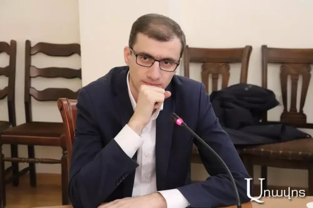 Ուզում եմ հասկանամ, միլիոնավոր դոլարներ ծախսում եք չորս տարում մետրո կառուցեք, որ ի՞նչ անեք․․․Մեսրոպ Առաքելյան