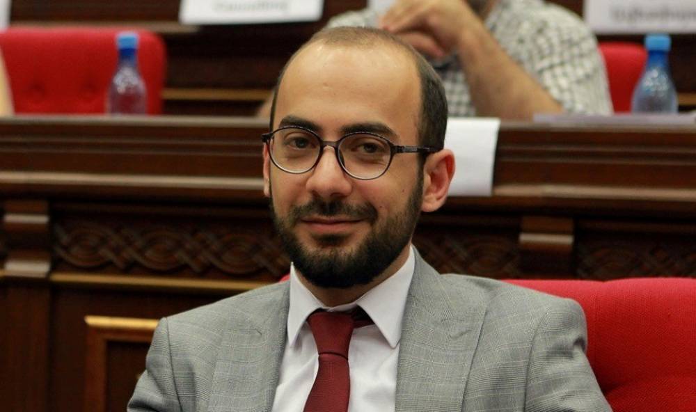 Պատգամավոր Արթուր Հովհաննիսյանը 2017 թվականին բերման է ենթարկվել թմրամիջոցներ օգտագործելու կասկածանքով. «Ժողովուրդ»