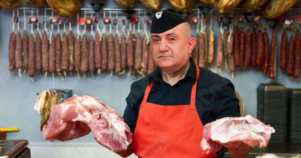 Պարզվում է՝ Արցախն իր ձեռքը վերցնելու հավակնություններ ունեցող Սյամոն ղասաբ է դարձել. սկսել է զբաղվել Արցախ մսի ներկրմամբ