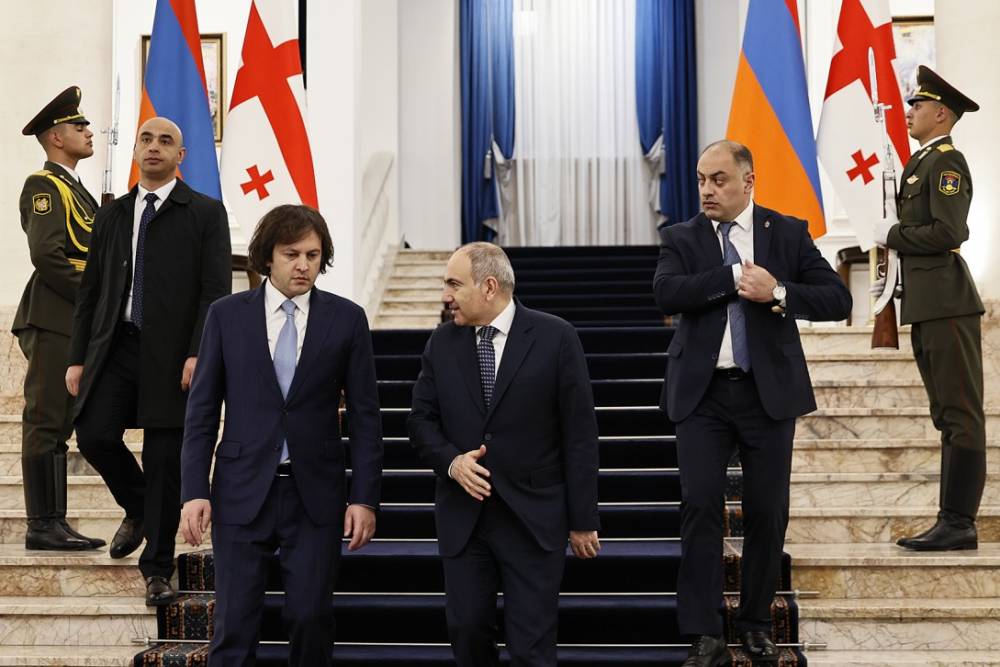 Փաշինյանը Վրաստանի վարչապետին տեղեկացրել է, որ «խաղաղության համաձայնագրի» տեքստի շուրջ բանակցություններն ավարտվել են