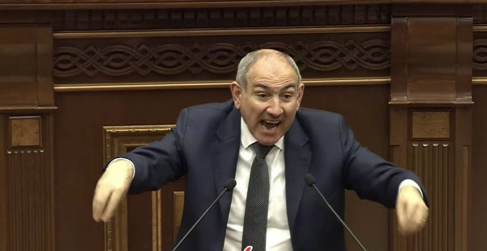 Ձեզ ոտիս տակ կտամ,պատերով կտամ,ձեր քաղաքական դիակների մնացորդները կհանեմ․Փաշինյանը հունից դուրս եկավ