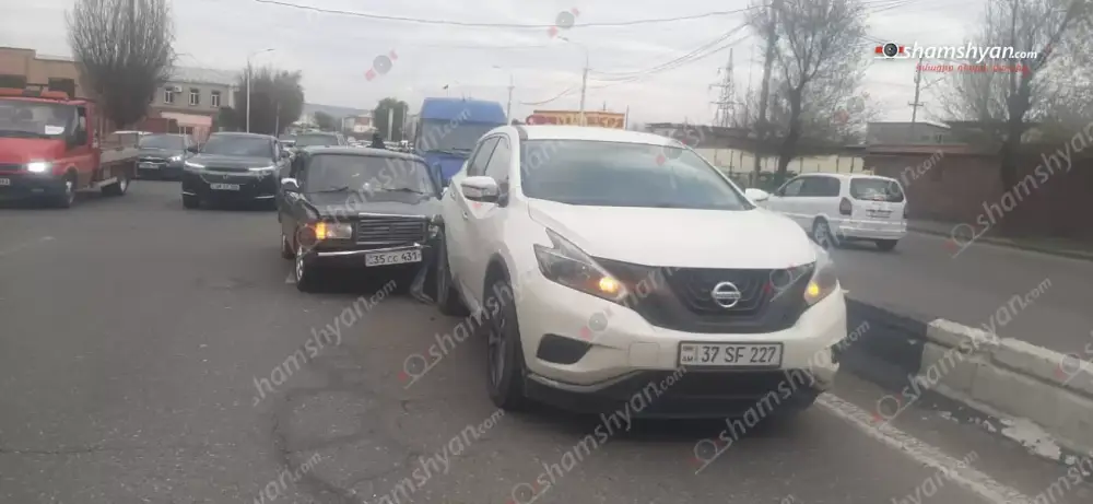 Իսակովի պողոտայում բախվել են «Nissan Murano»-ն և «ՎԱԶ 2107»-ը․ կա վիրшվnր