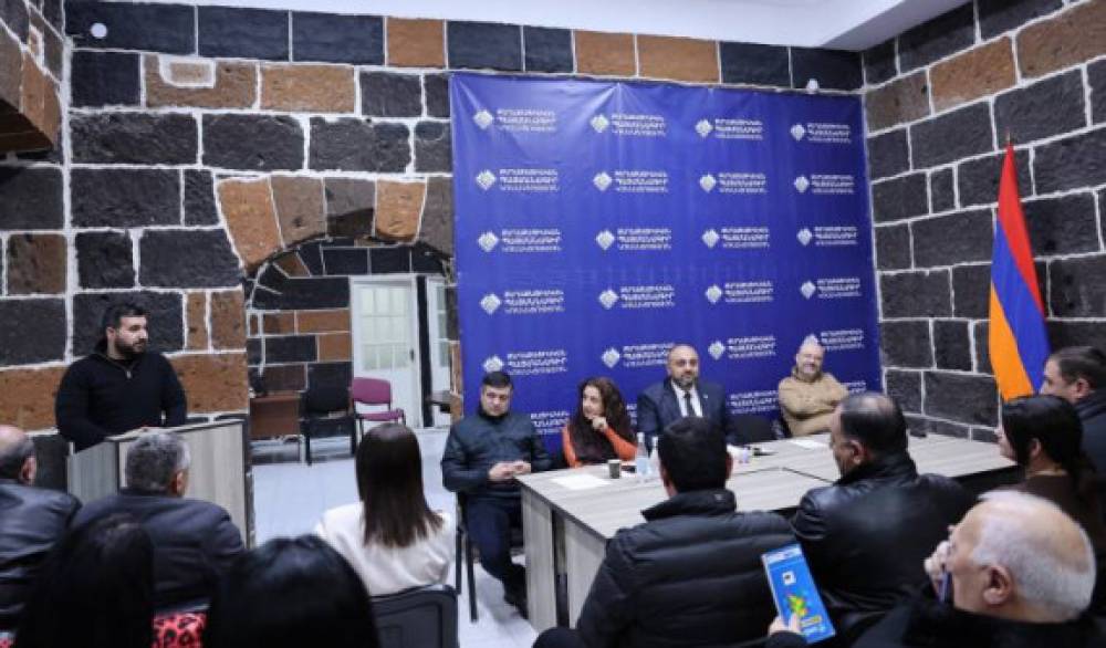 Փաշինյանը սպառնացել է, ոտով-գլխով պատասխան են տալու․ «Հրապարակ»