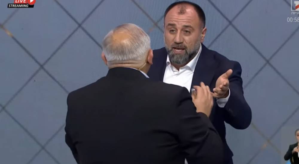 (VIDEO) Դու լսե՞լ ես, որ Նիկոլն Արցախը ճանաչել է Ադրբեջանի մաս. Ռուբեն Մխիթարյանը՝ Պետրոս Ղազարյանին
