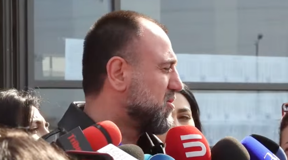 Ուղիղ․ թեկնածու Ռուբեն Մխիթարյանը պատրաստվում է իր ընտրությունը կատարել