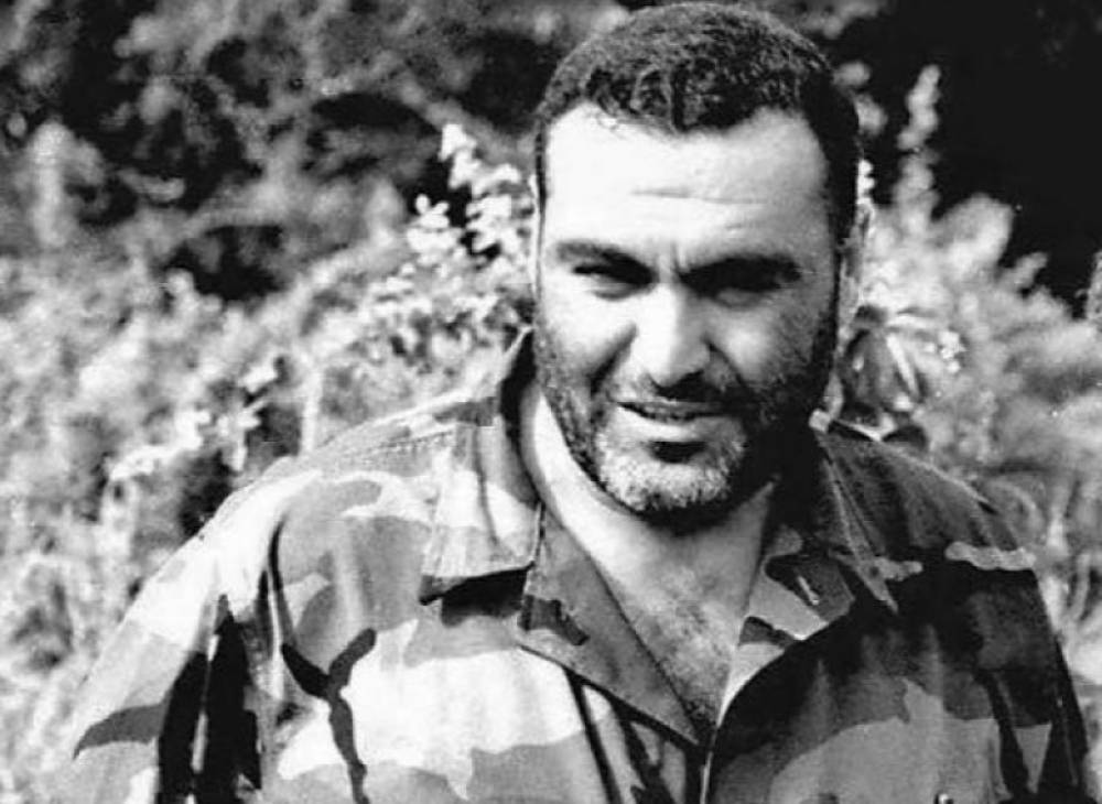 Վազգեն Սարգսյանի ծննդյան օրն է․ սպարապետի ստեղծած բանակը քանդեցին