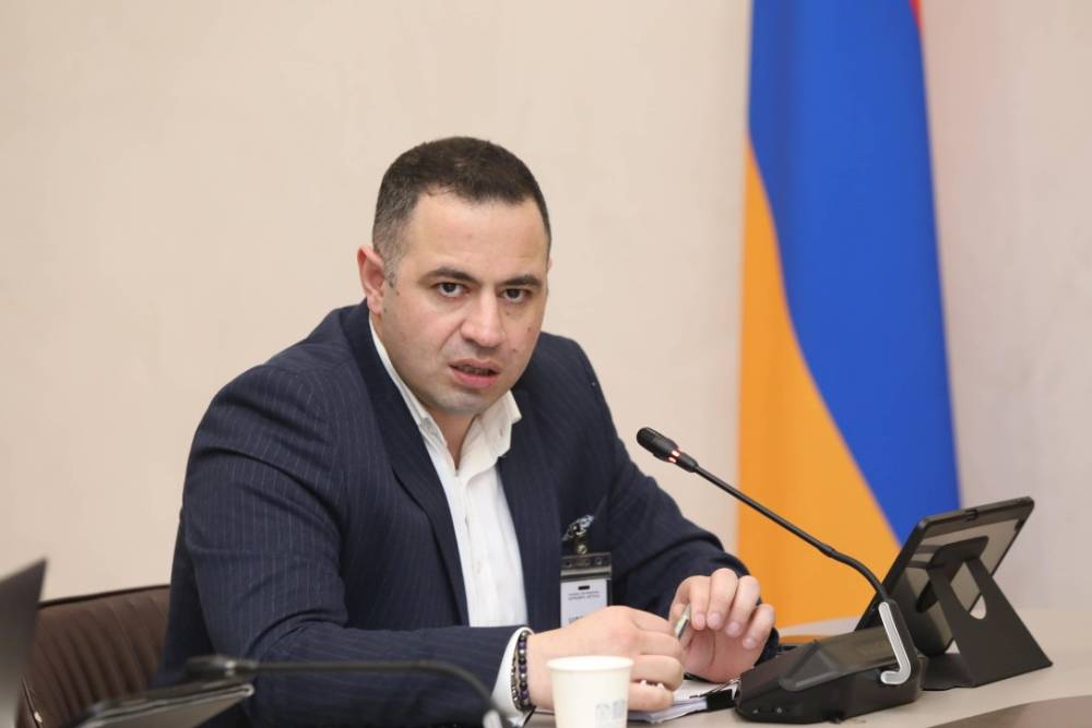 Նախարարությունը շանտաժի և տեռորի միջոցով լռեցնում է բժիշկներին. Գևորգ Գրիգորյանը՝ բուժաշխատողների «խուլ բողոքի» մասին