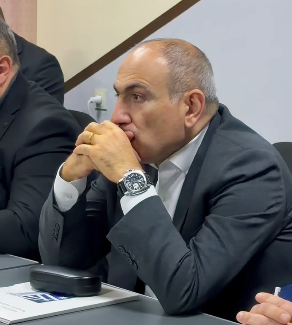 Այսօր առաջին դասս էր Կառավարման ակադեմիայում․ Նիկոլ Փաշինյանը շարունակում է հետևել կրթվելը նորաձև է արշավին (տեսանյութ)