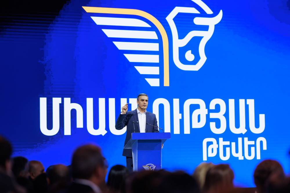 Արման Թաթոյան ելույթի հիմնական թեզերը՝ «Միասնության թևերի» քաղաքական ծրագրի ներկայացման ընթացքում