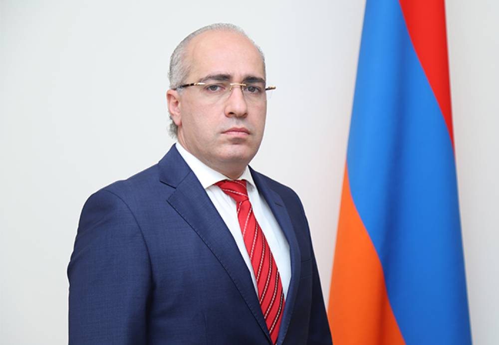 15 աշխատակից ազատել են, իսկ փոխնախարարի մայրը պաշտոն ունի. ի՞նչ է կատարվում Հաշվեքննիչ պալատում