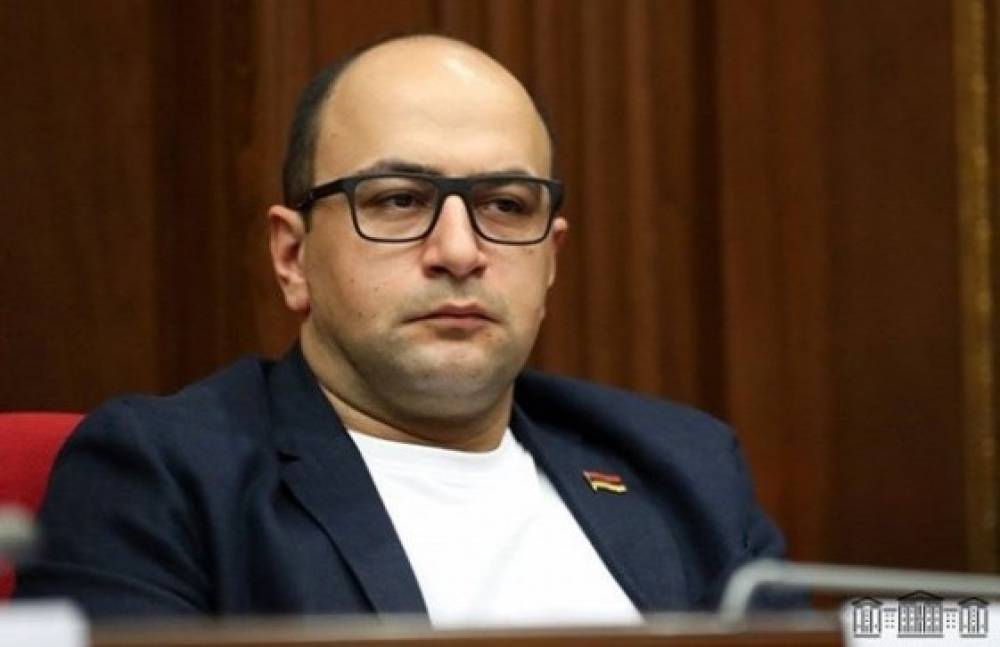 Մարտուն Գրիգորյանը «Պատիվ ունեմ»-ի անդամ է, հարգանքով ենք վերաբերվում, որ միանում է Ծառուկյանին. Մամիջանյան