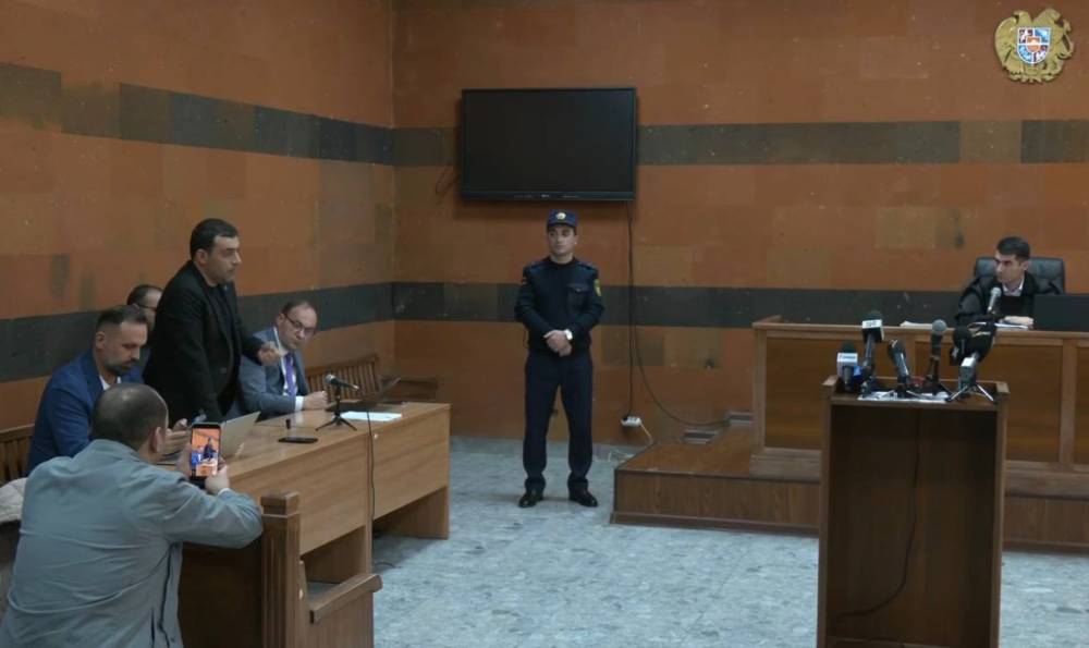 Արշակ Սրբազանի փաստաբանները դատավորին բացարկ հայտնեցին