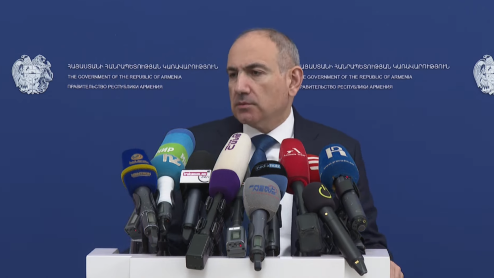 Ինչո՞վ եք ուժեղ, արա. Փաշինյանն ասուլիսից հետո չի հանդարտվել