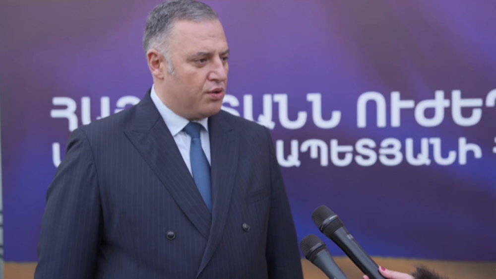 Նիկոլը մոռացել է, թե ինչ է ժողովրդավարությունը, բայց ժողովուրդը նրան անպայման հիշեցնելու է դրա մասին. Արթուր Միքայելյան