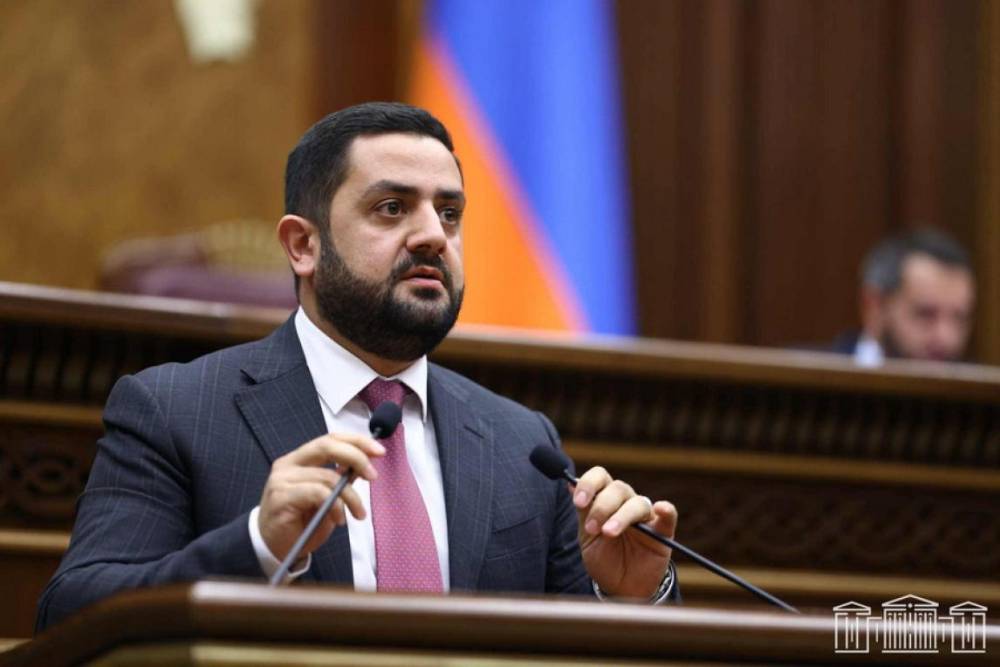 Ով է եղել Դավիթ Դանիելյանի ոտքի տակը փորողը․ «Հրապարակ»