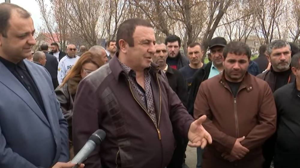 Մեր ուզածն է, որ ունենանք առողջ սերունդ, երեխաները փողոցից կտրվեն. Գագիկ Ծառուկյանը շարունակում է մարզային հանդիպումները