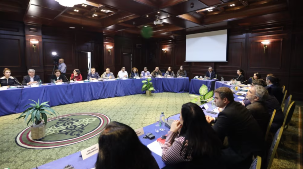 Որքան է արժեցել ադրբեջանցիների հետ «կլոր սեղան»-ը ՀՀ բյուջեի վրա. «Հրապարակ»