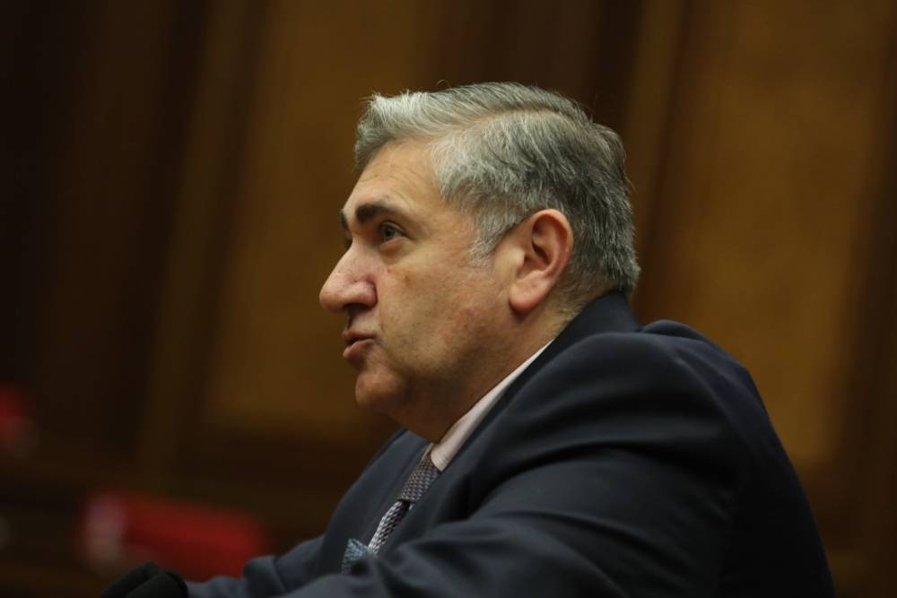 Փաշինյանը բաց տեքստով հայտարարում է, որ եթե նեղն ընկնի` Ալիևի օգնությանը կդիմի. Արթուր Խաչատրյան