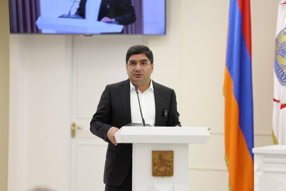 «Տո տվողին էլ, առնողին էլ». Մեսրոպ Մանուկյանը՝ մանկապարտեզների օտարման մասին (Տեսանյութ)