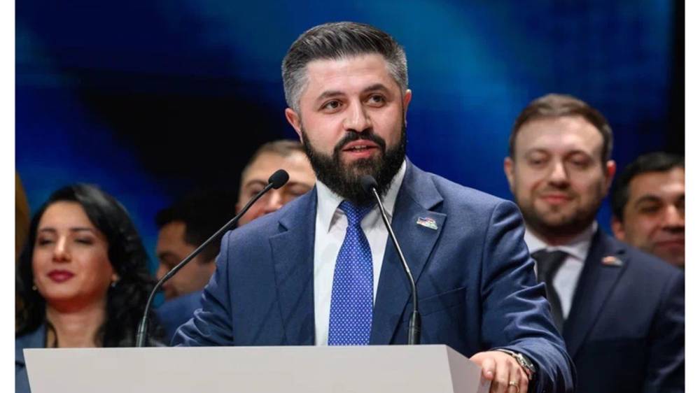 Ռուբեն Ռուբինյա՛ն, գրազ, ուրեմն գրազ, բայց տղավարի. Ալիկ Ալեքսանյան