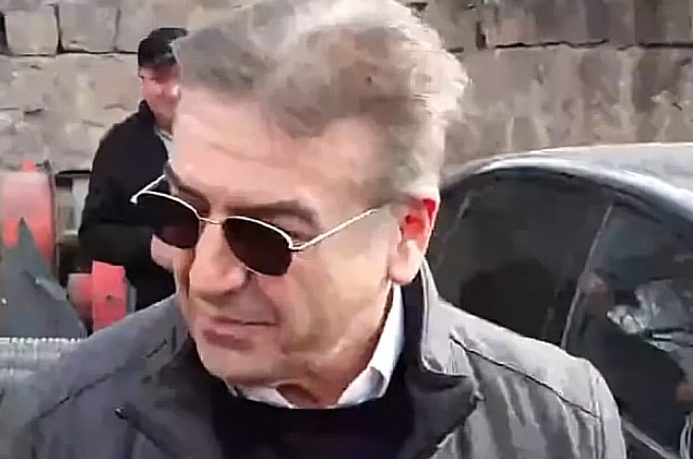 Ինչ եք խոսել Նիկոլ Փաշինյանի հետ ՁՊՎ-ում, ինչու եղավ հեղափոխություն. լրագրողը՝ Կարեն Կարապետյանին