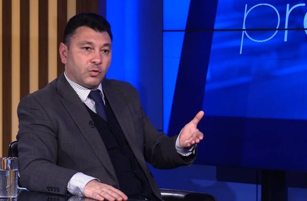 Դու ի՞նչ կապ ունես Մեսրոպ Մաշտոցի հետ. Մաշտոցն Արցախի Ամարասի վանքում դպրոց է հիմնադրել, որը դու հանձնել ես ադրբեջանցիներին. Շարմազանովը՝ Փաշինյանին