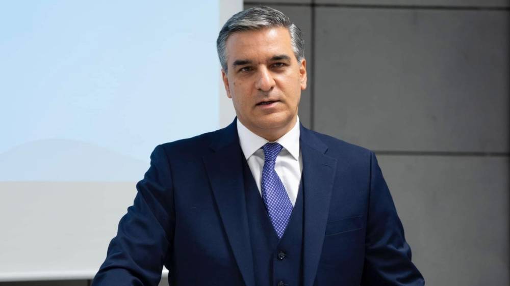 Ադրբեջանը Հայաստանի սահմանից ընդամենը մետրեր այն կողմ կառուցել է հատուկ թաքստոցներ, որոնք վերահսկուղոթյան տակ են պահում մեր գյուղերը. Թաթոյան