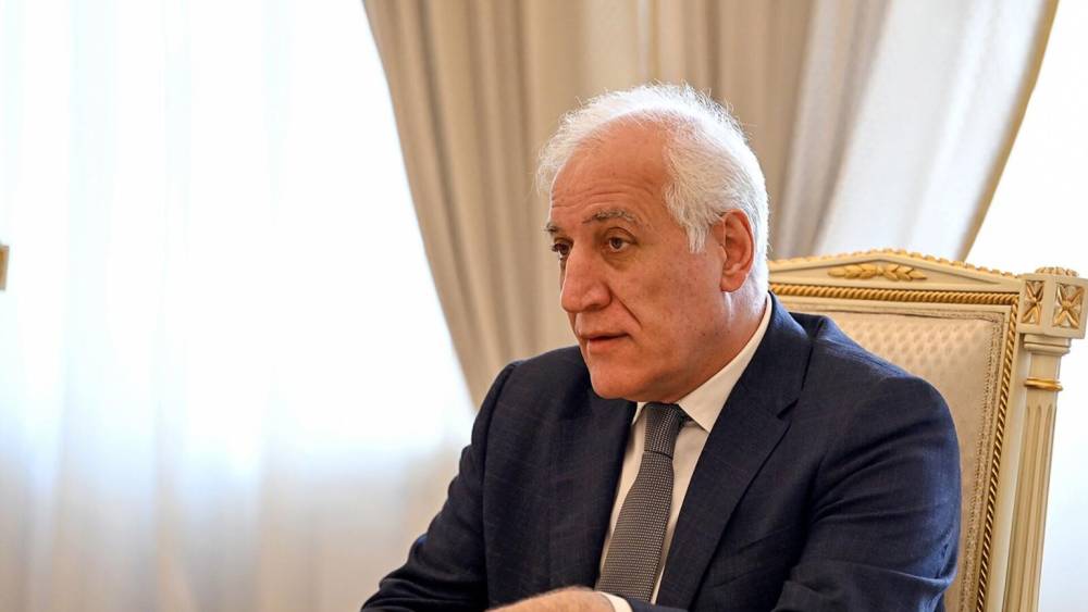 Անիմաստ է մեղավորներ փնտրել կամ խոսել դավաճանությունների մասին. յուրաքանչյուր քաղաքացի իր երկրի հայրենասերն է. Վահագն Խաչատուրյան