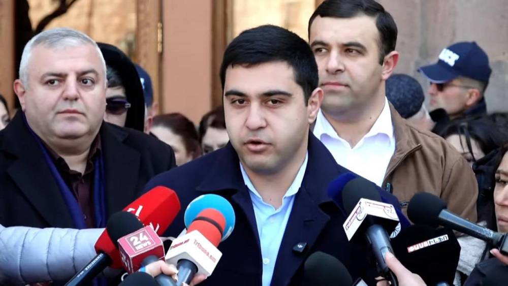 Այս ամոթալի էջը կփակենք, հենց գանք իշխանության. Թաթոյանի թիմակցի կոշտ պատասխանը՝ Փաշինյանին