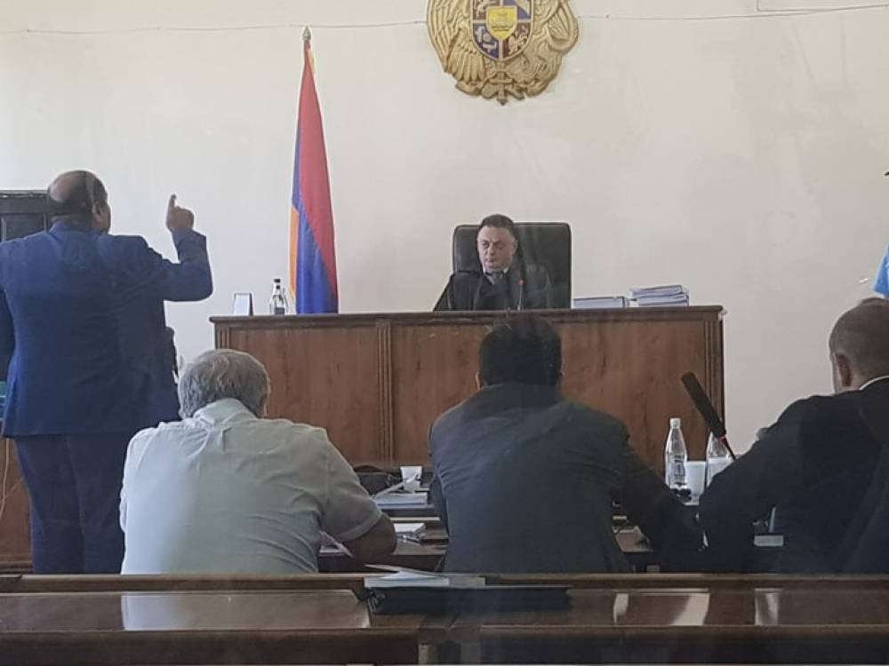 Միքայել Հարությունյանը զեկուցել է Քոչարյանին՝ տեղյակ չէ, թե որտեղ է Մանվել Գրիգորյանը (տեսանյութ)